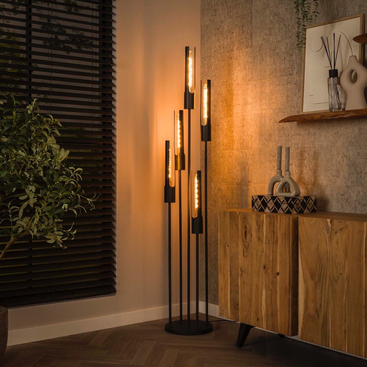 Reefs Interior Vloerlamp Vertigo 5L – Zwart