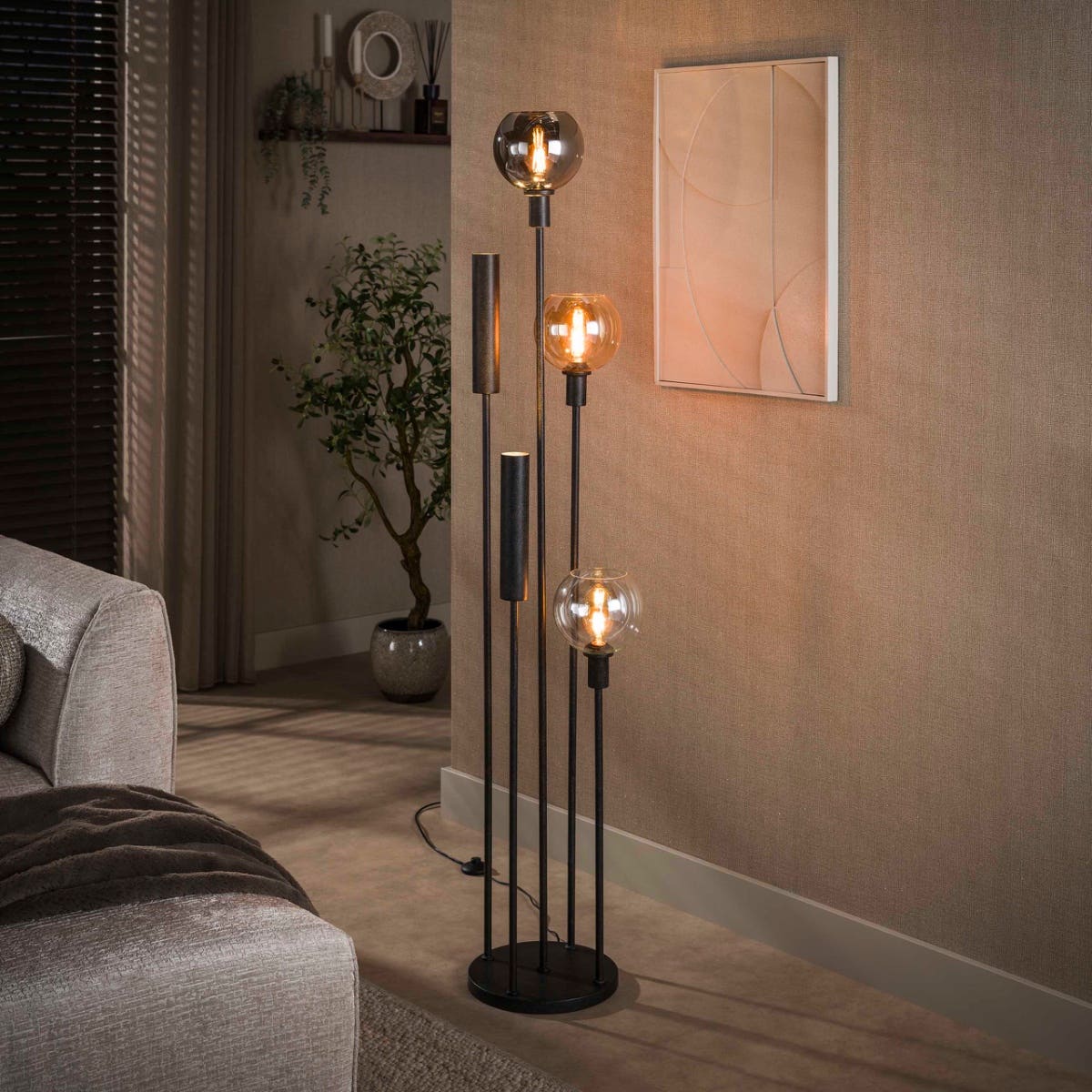 Reefs Interior Vloerlamp Harleston – Zwart