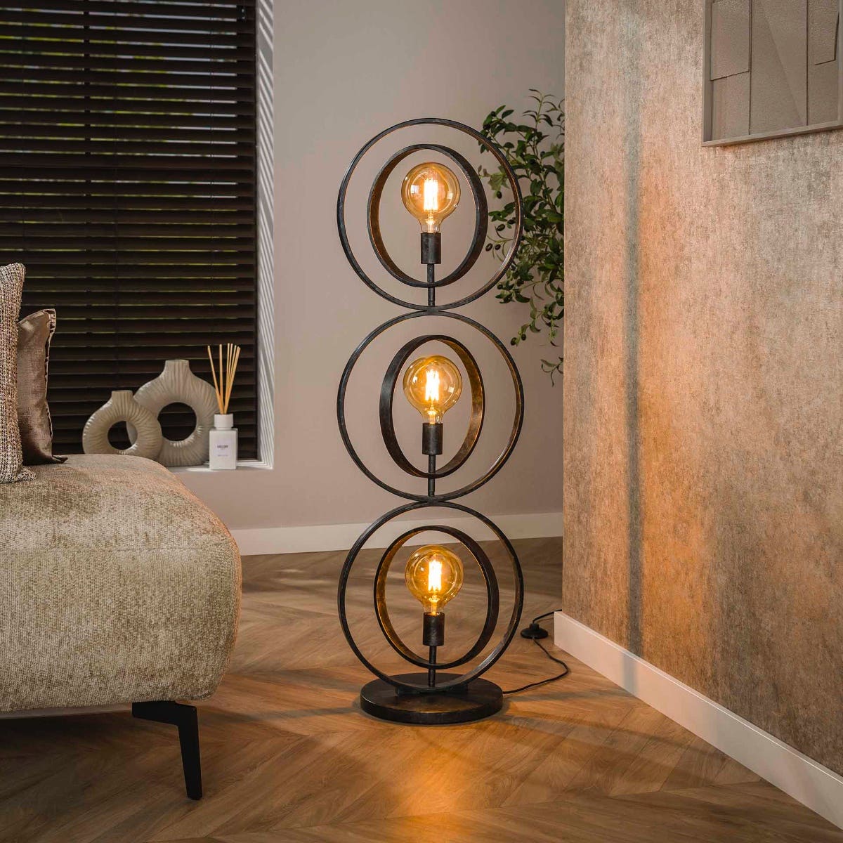 Reefs Interior Vloerlamp Turn Around – Zwart