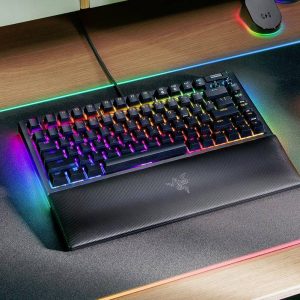 RAZER BlackWidow V4 75perc Intl. US Gaming-toetsenbord Kabelgebonden QWERTY, Engels Zwart Verlicht RAZER BlackWidow V4 75perc Intl. US Gaming-toetsenbord Kabelgebonden QWERTY, Engels Zwart Verlicht