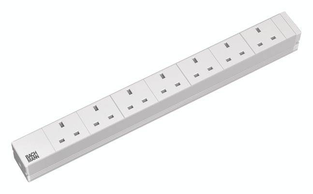 Bachmann 333.804 19 inch Stekkerdoos voor patchkast 1 HE Wit