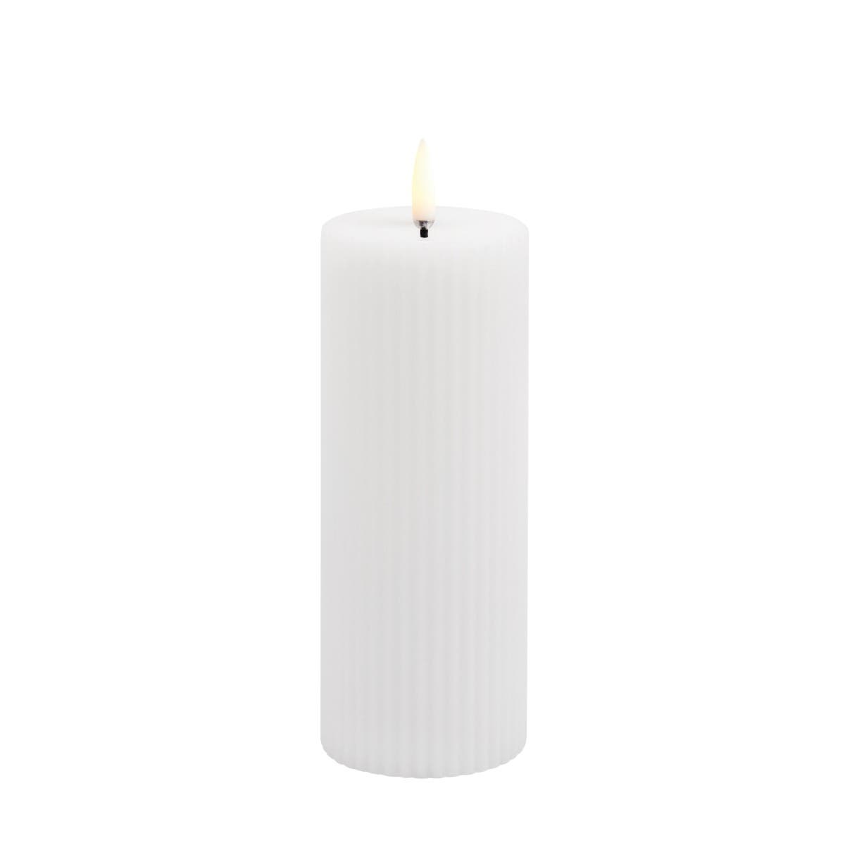 Uyuni LED Rustieke Kaars grooved Wit – Smooth 5,8x15cm